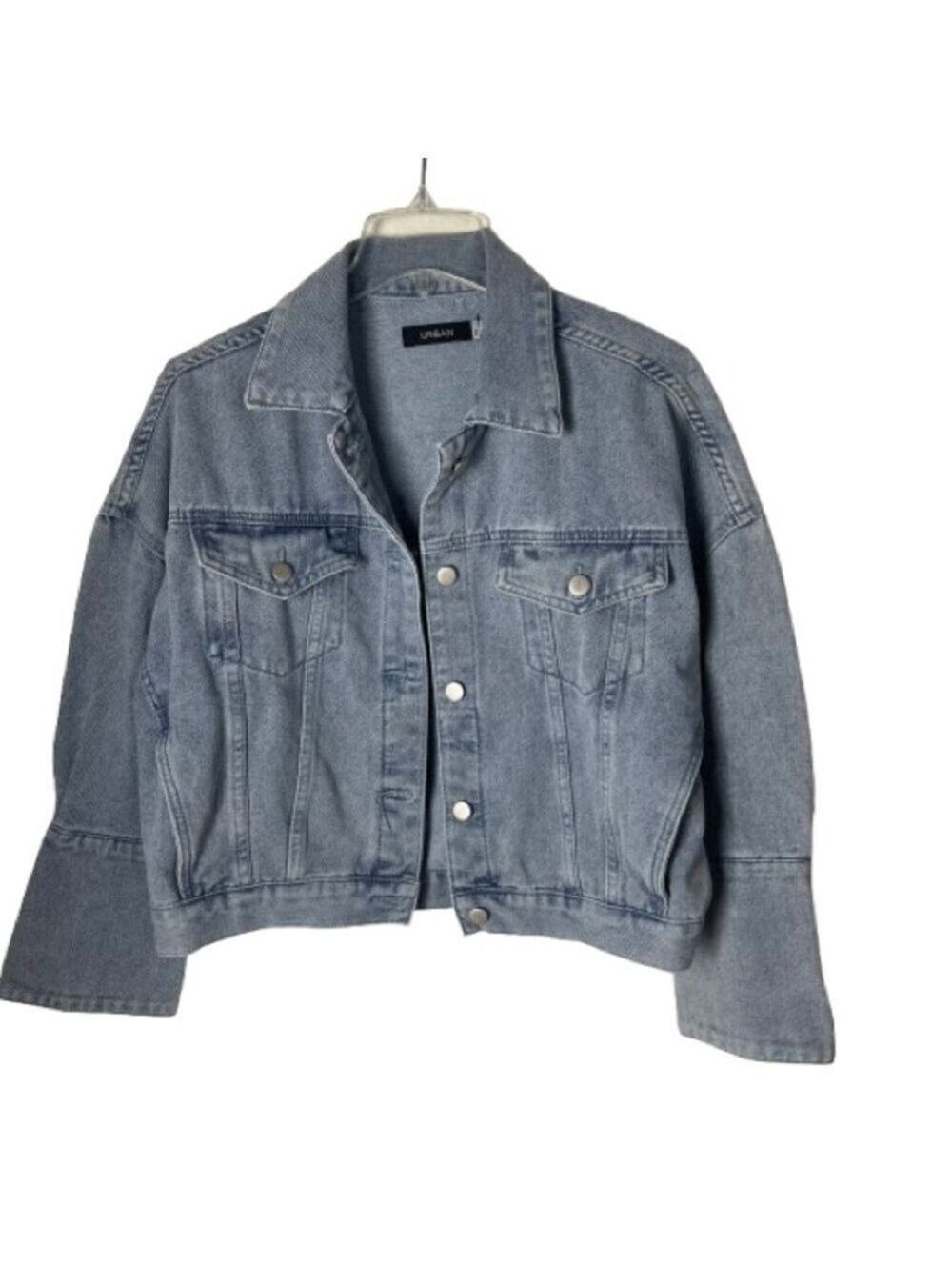 Women’s Urban Outfitters Blue Bell Bottom Sleeve Denim Jacket Size Small!